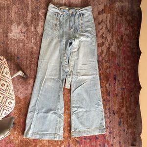 PILCRO wide legged high waisted jeans